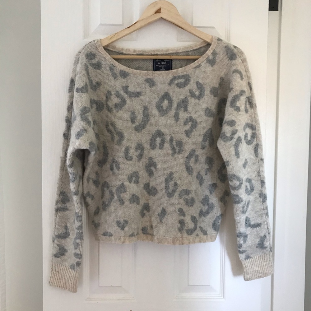 Abercrombie & Fitch leopard print sweater, size XS
